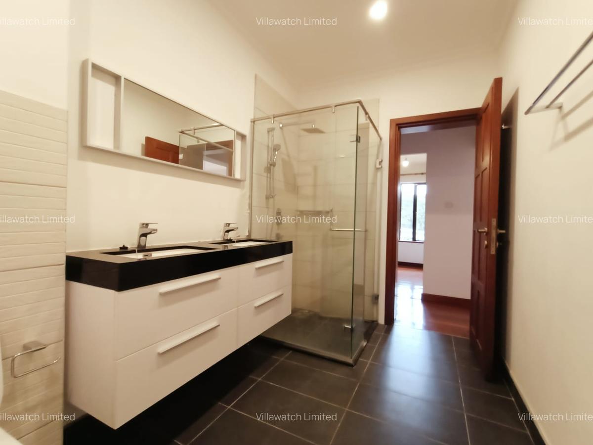 5 Bed Townhouse with En Suite in Kileleshwa - 5