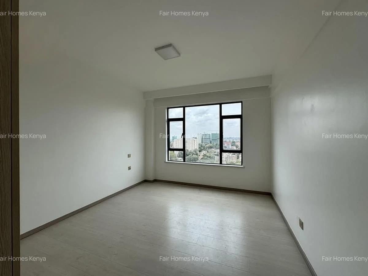 4 Bed Apartment with En Suite at Valley Arcade - 4