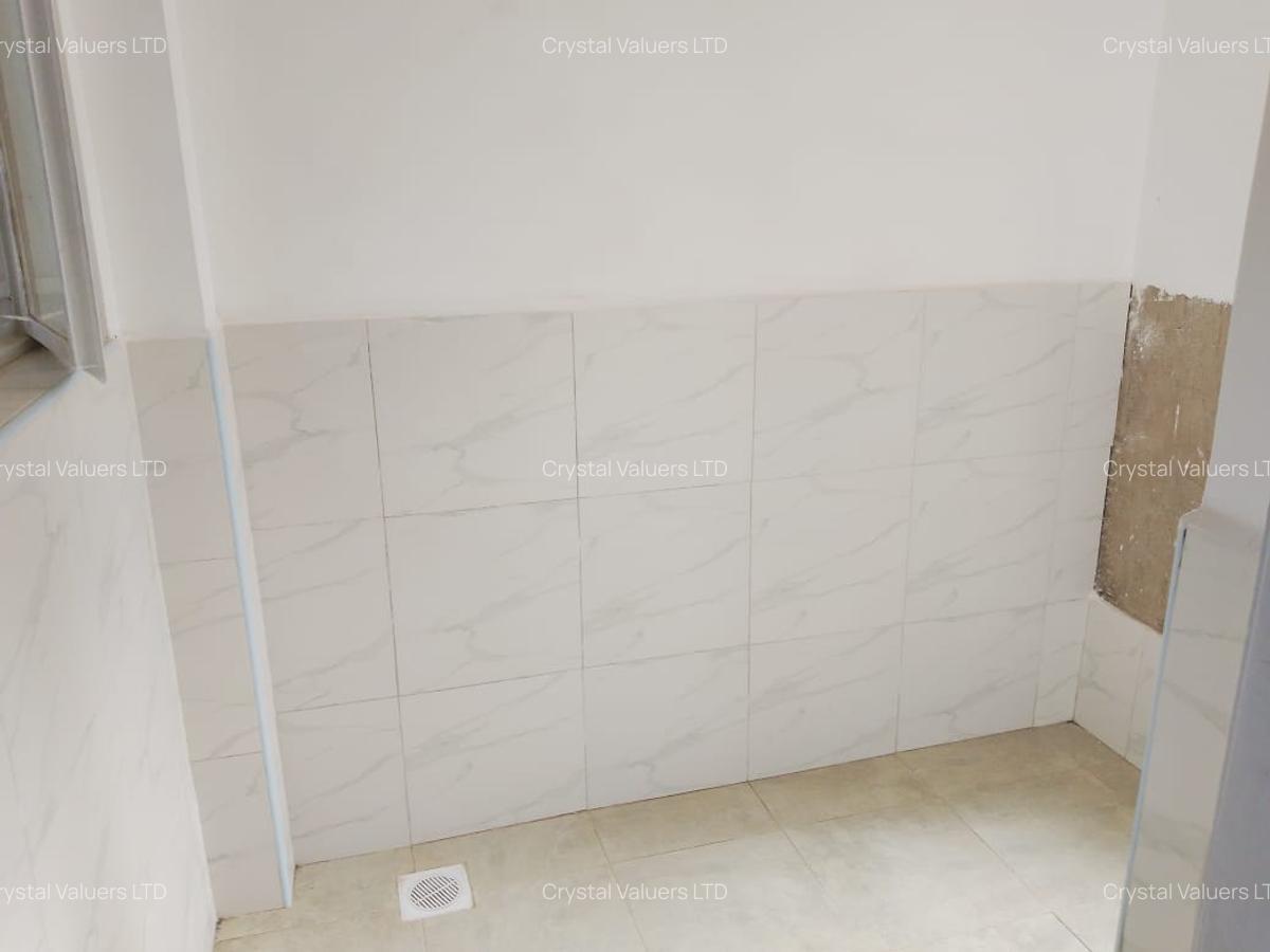 3 Bed Apartment with Lift in Naivasha Road - 4