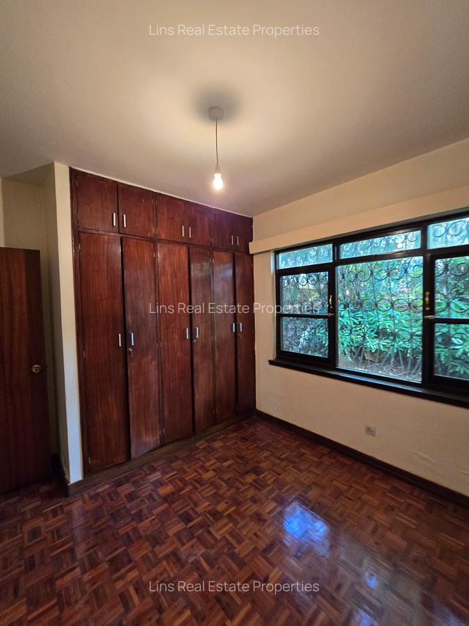 4 Bed House with En Suite in Runda - 9