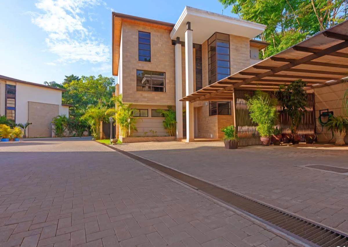 5 Bed Townhouse in Lavington - 2