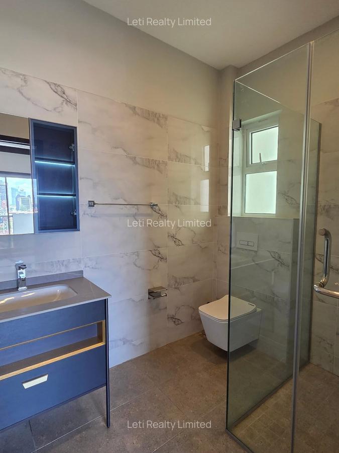 2 Bed Apartment with En Suite in Riverside - 16