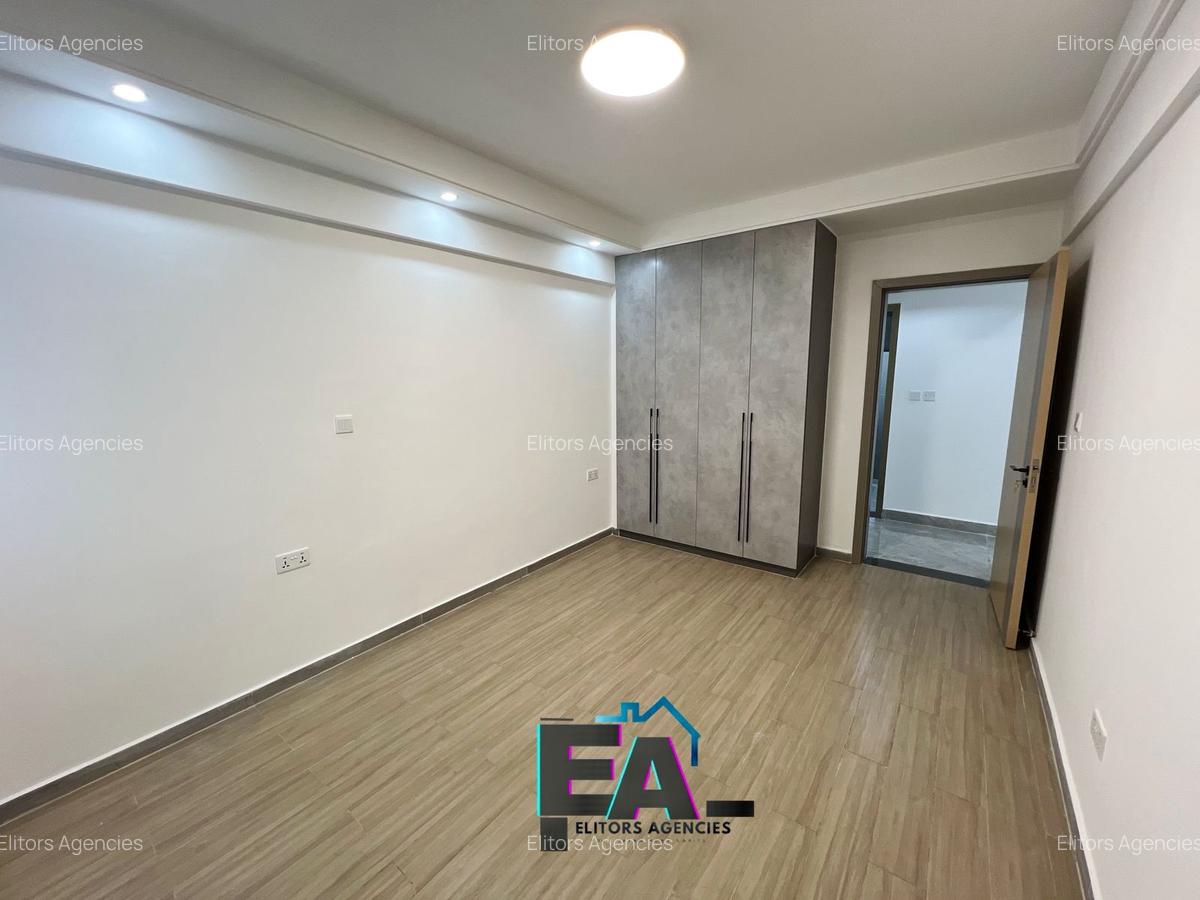 3 Bed Apartment with En Suite at Riverside Drive - 8