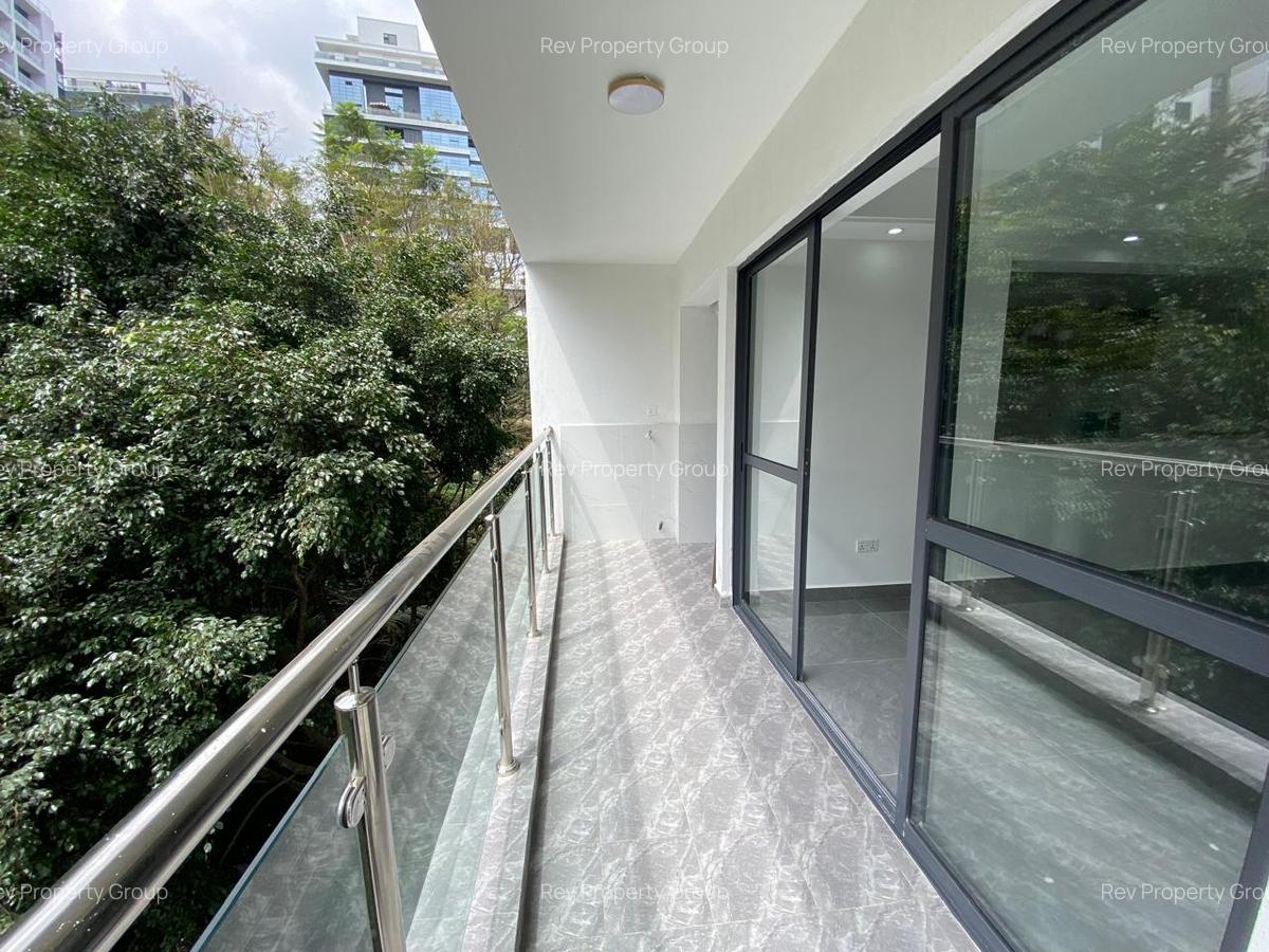 2 Bed Apartment with En Suite in Riverside - 1