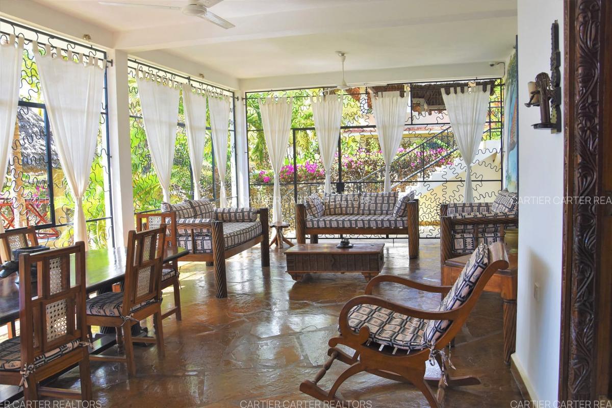 5 Bed Villa with En Suite in Watamu - 7