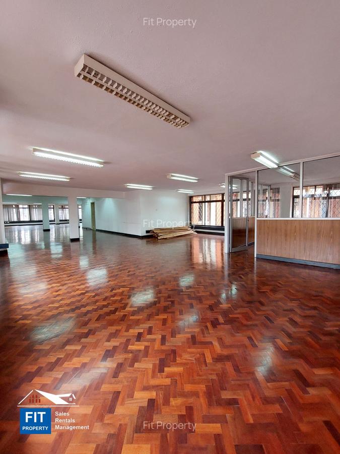3,000 ft² Office with Backup Generator in Westlands Area - 5