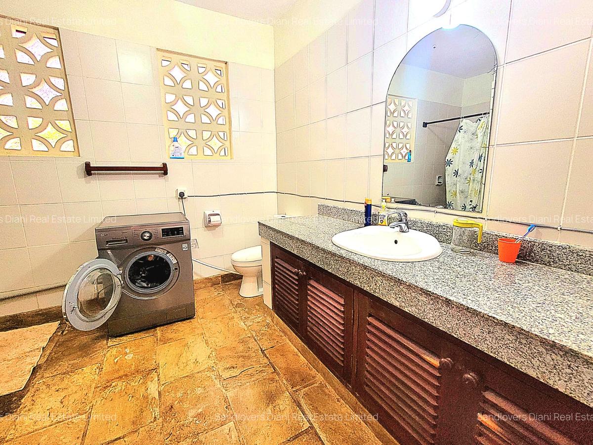 Furnished 2 Bed Apartment with En Suite in Diani - 3