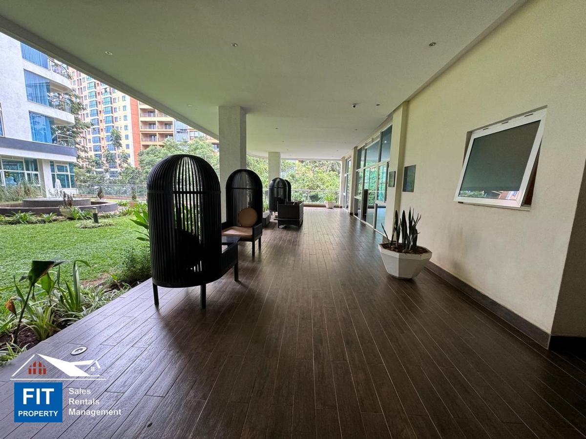 3 Bed Apartment with En Suite at Riverside Drive - 12