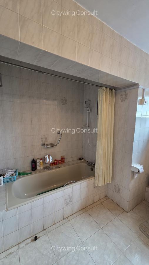 5 Bed Apartment with En Suite at Mpaka Road - 16