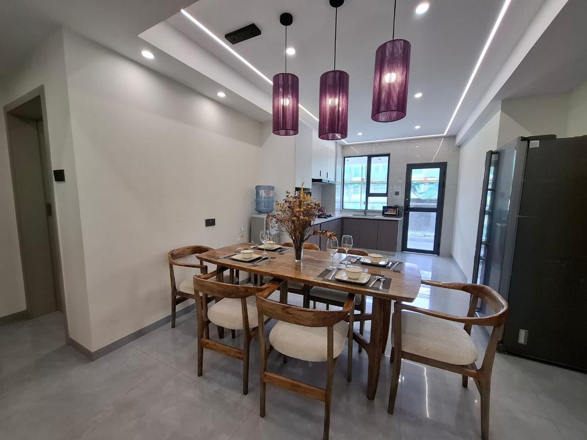 2 Bed Apartment with En Suite in Kilimani - 3