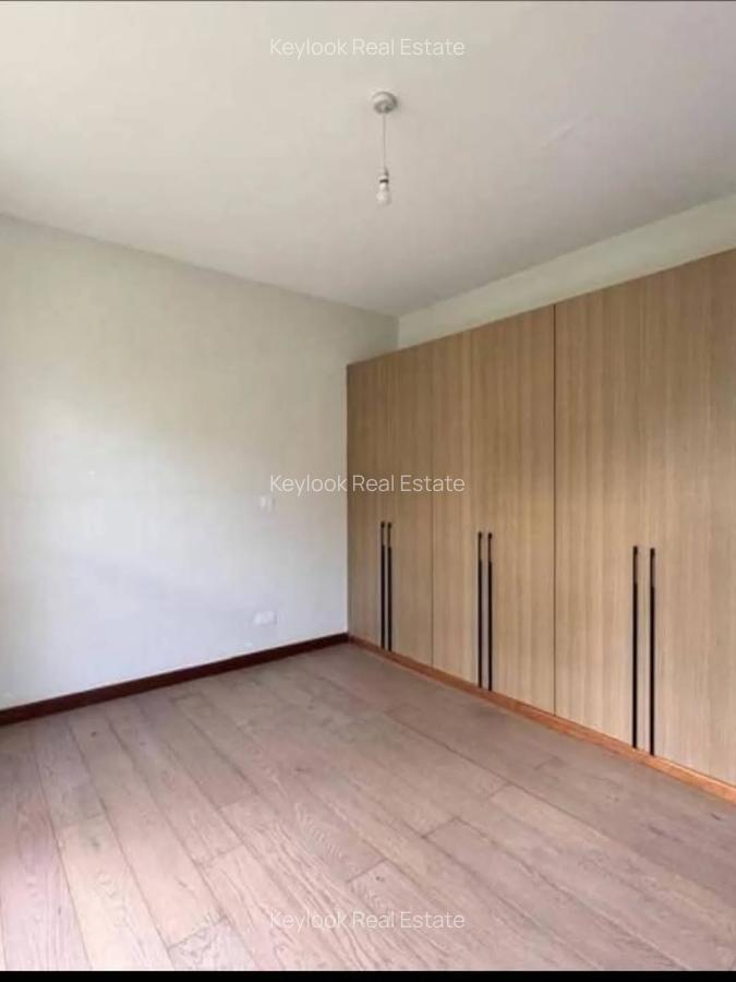 5 Bed Townhouse with En Suite at Off James Gichuru Road - 13