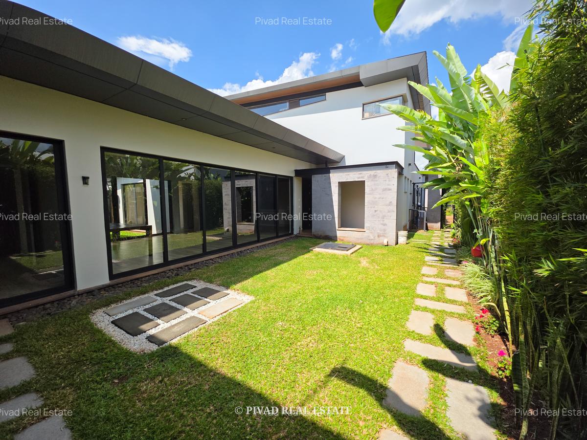 3 Bed Townhouse with Swimming Pool in Runda - 1