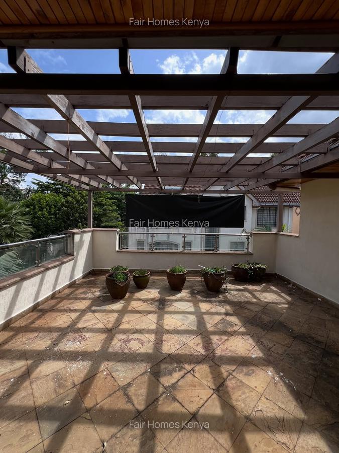 5 Bed Townhouse with En Suite at Convent Drive - 17