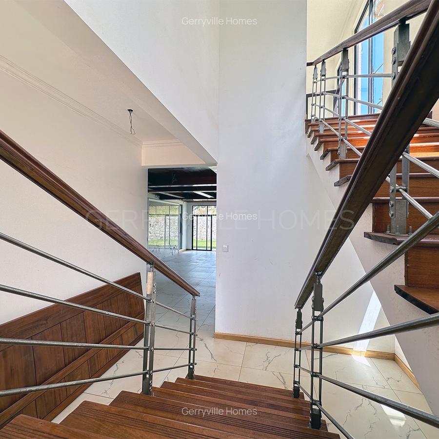 4 Bed Villa with En Suite in Kiambu Road - 2