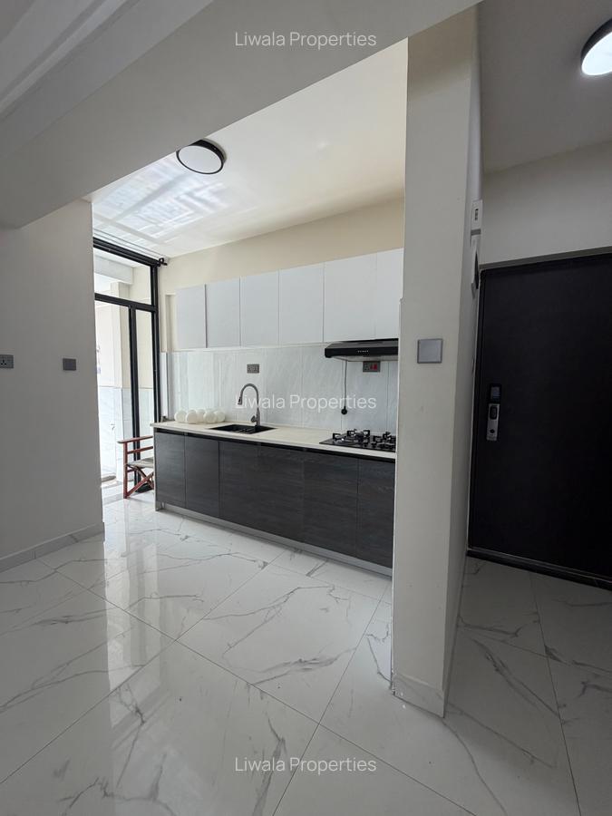 2 Bed Apartment with En Suite in Kilimani - 8