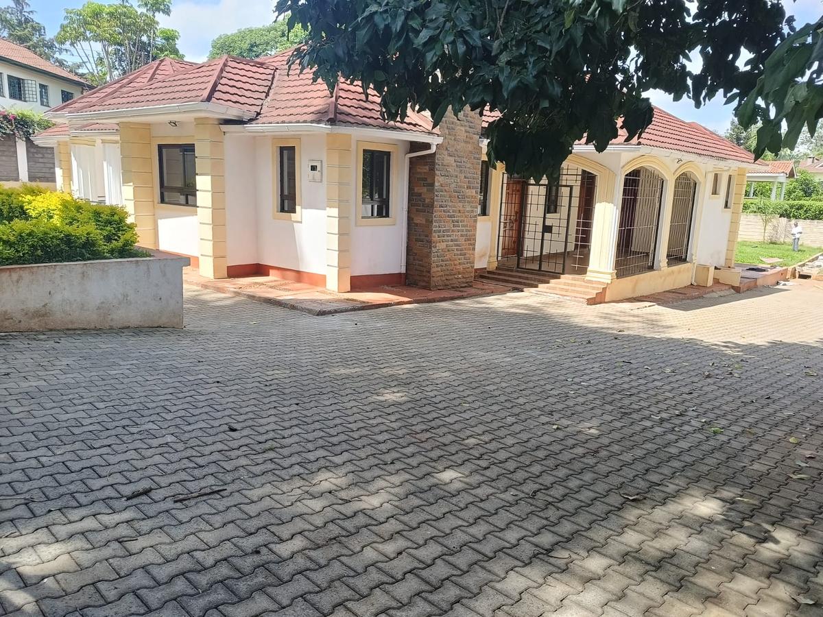 4 Bed House with En Suite at Runda - 2