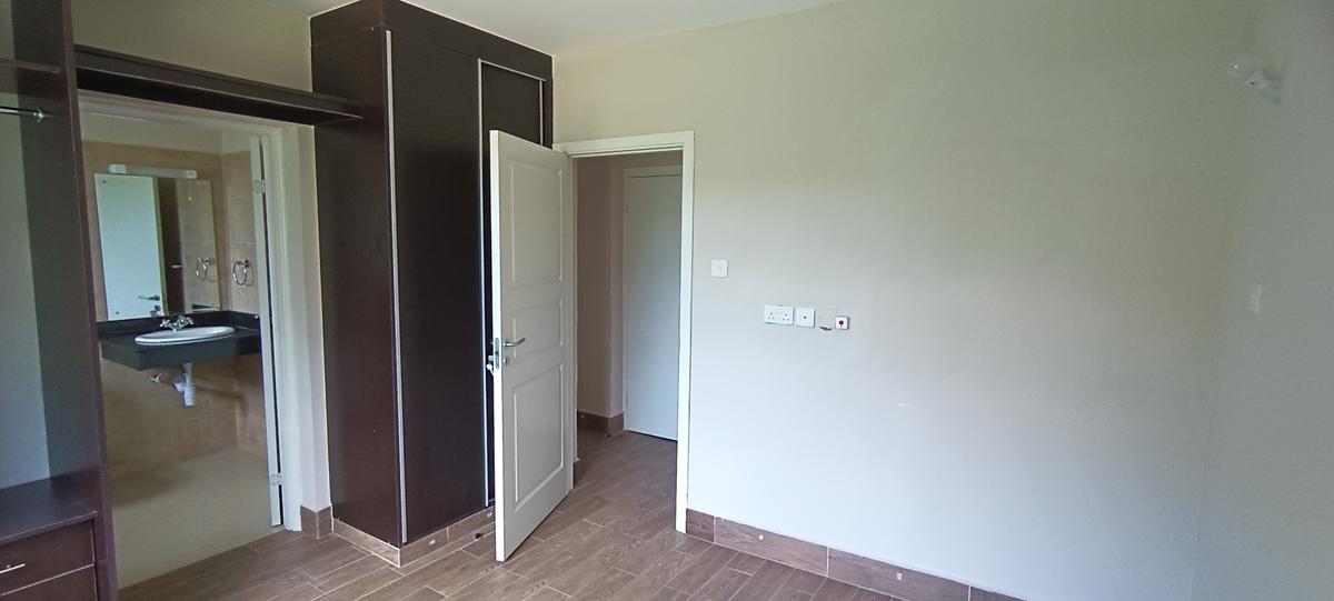 3 Bed Apartment with En Suite in Kitisuru - 12