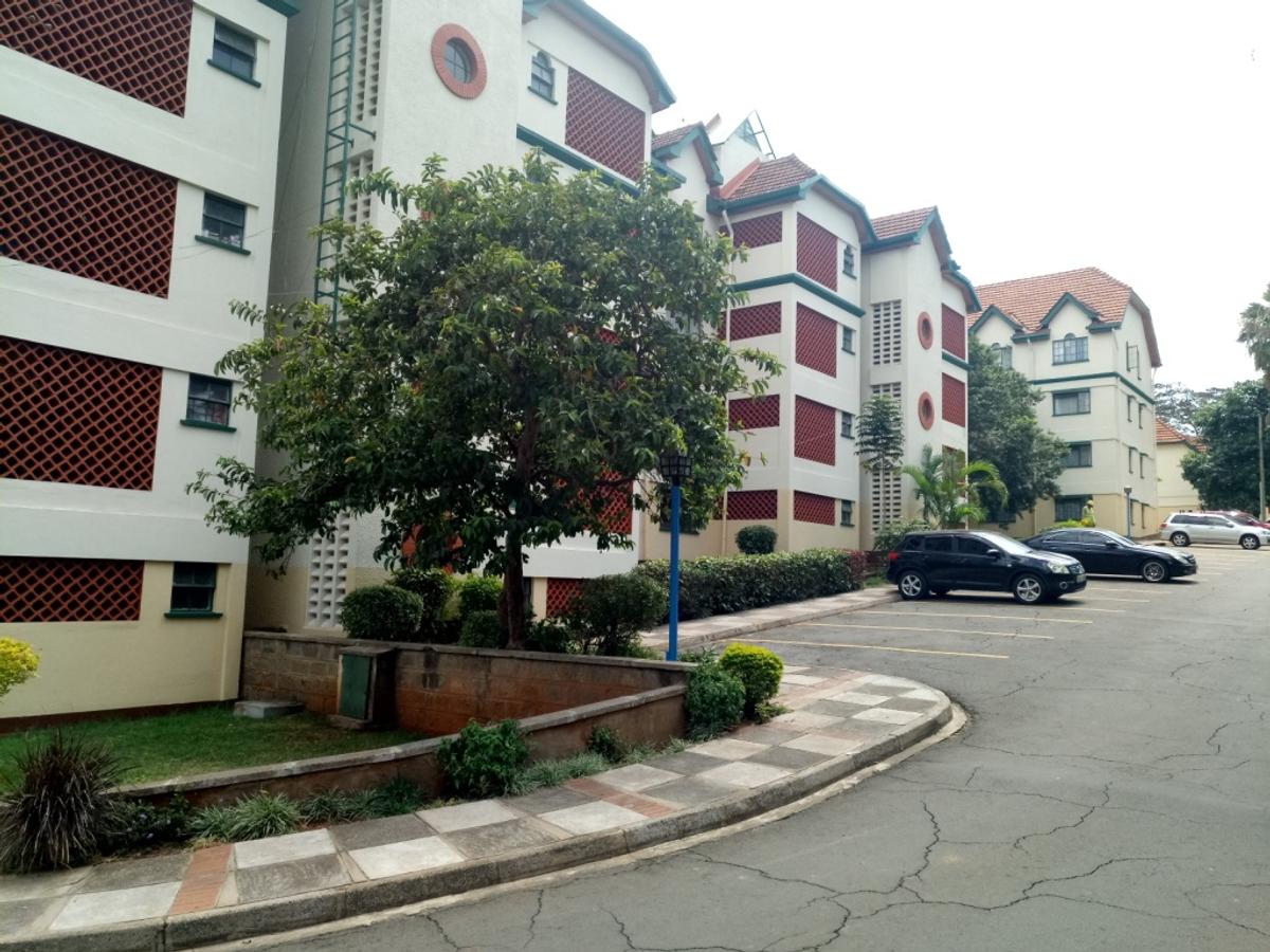 1 Bed Apartment with En Suite at Milimani - 9
