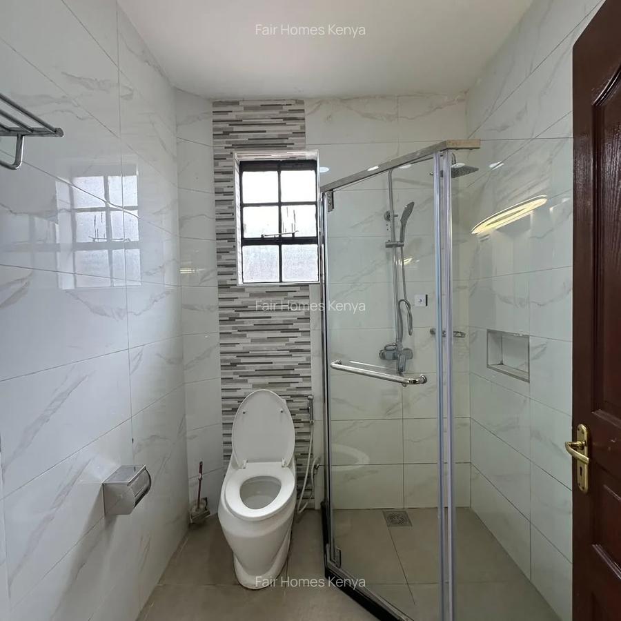4 Bed Townhouse with En Suite at James Gichuru - 7