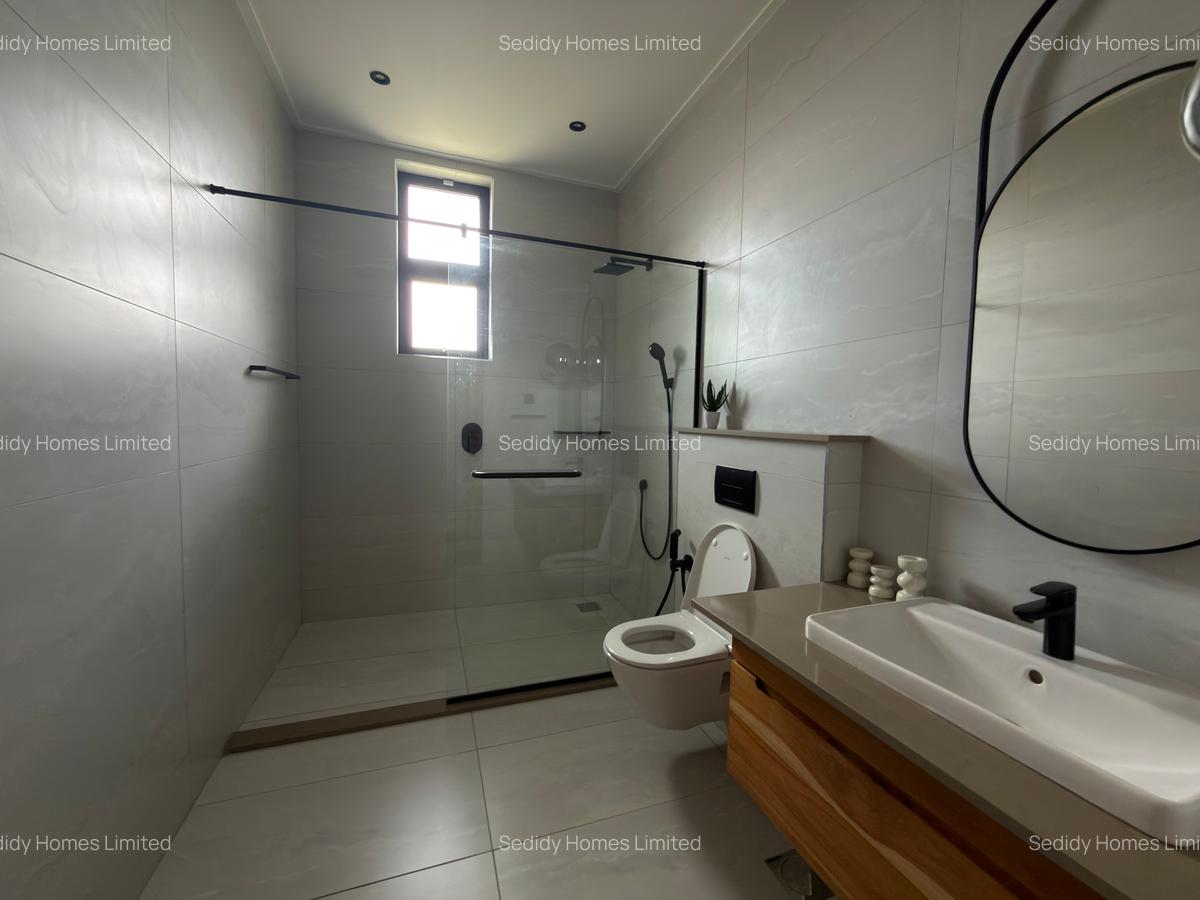 4 Bed Villa with En Suite in Loresho - 13