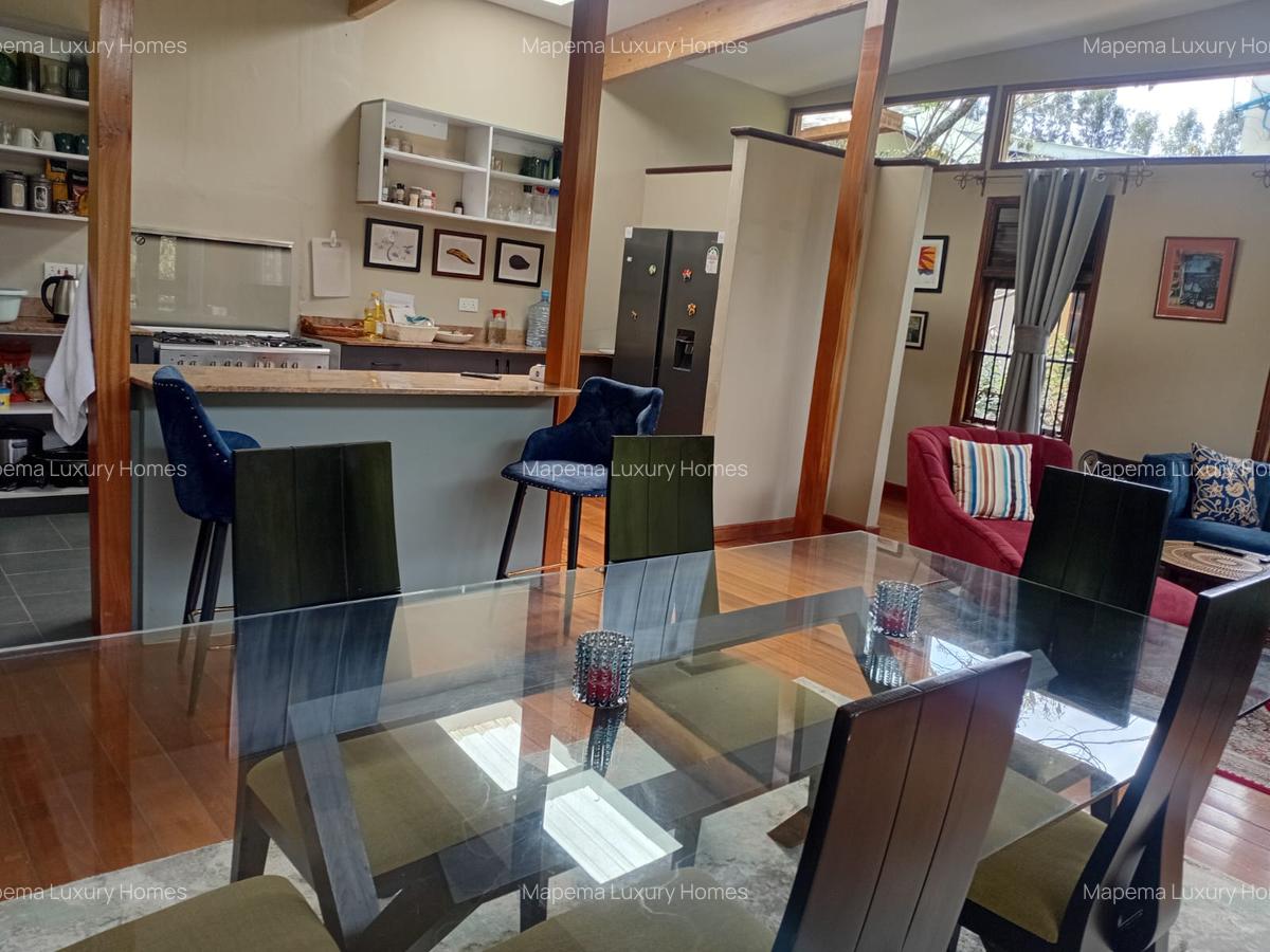 2 Bed House with En Suite at Rhino Park - 7