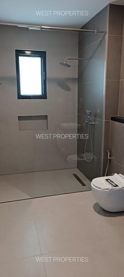 5 Bed Townhouse with En Suite at Langata - 16