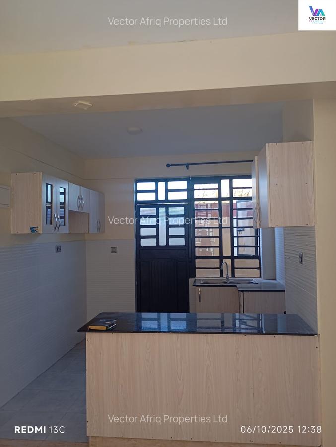 2 Bed Apartment with En Suite in Syokimau - 5