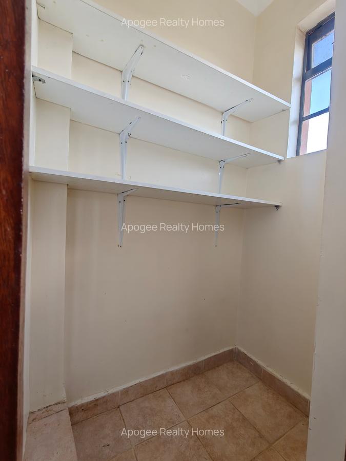 4 Bed Apartment with En Suite at Fourways Junction Estate - 6