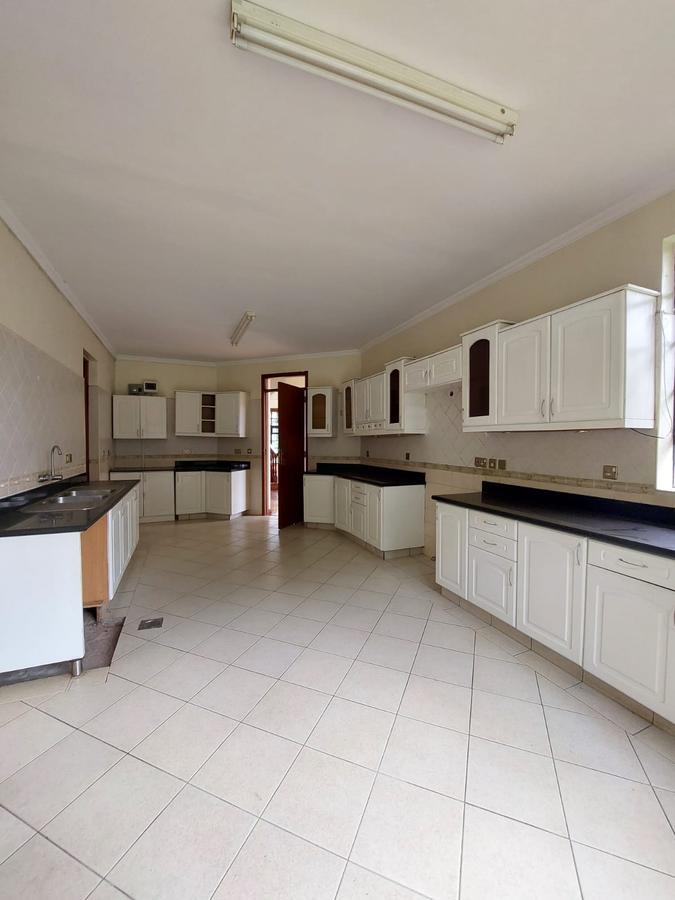 4 Bed House with Swimming Pool in Kitisuru - 15