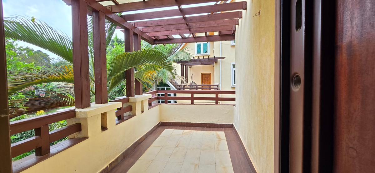 5 Bed Townhouse with En Suite at Isaac Gathanju Close - 11