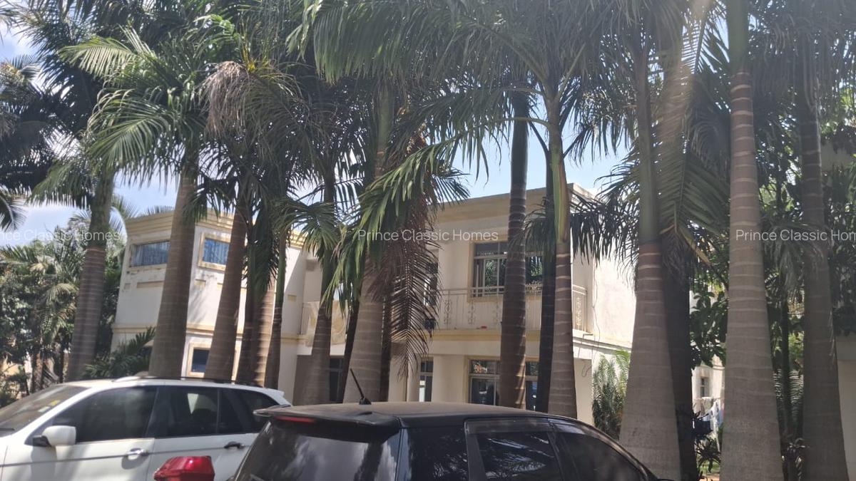 3 Bed Apartment with En Suite in Karen - 9