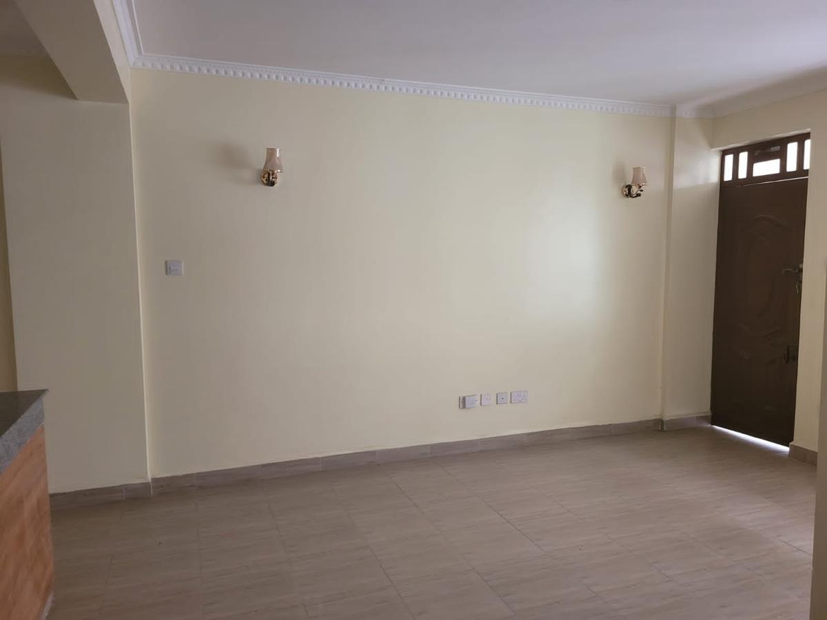 2 Bed Apartment with En Suite at Parklands - 12