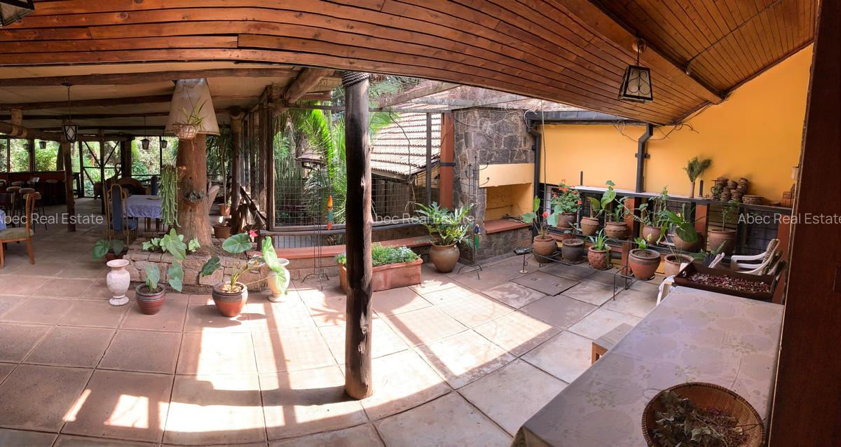 4 Bed House with En Suite in Muthaiga - 14