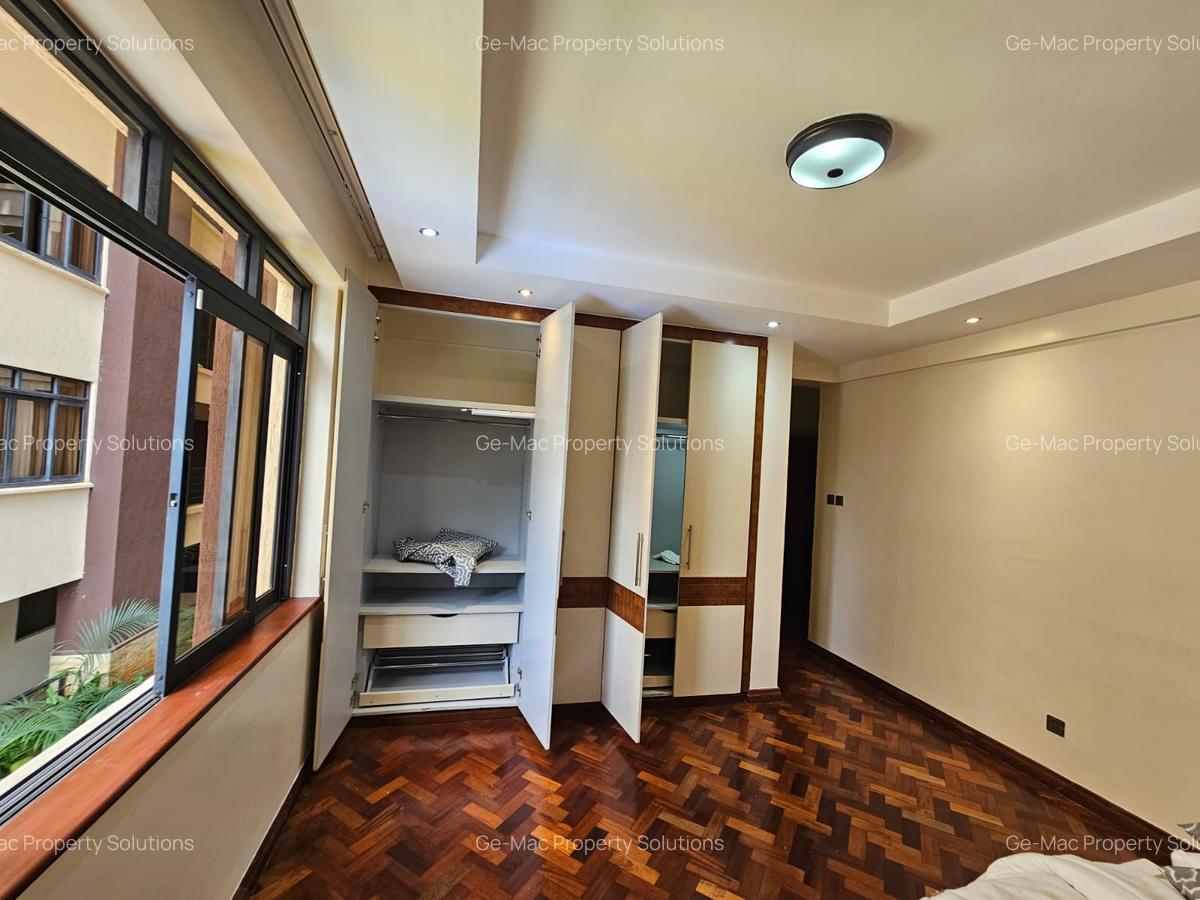 3 Bed Apartment with En Suite in Riverside - 7