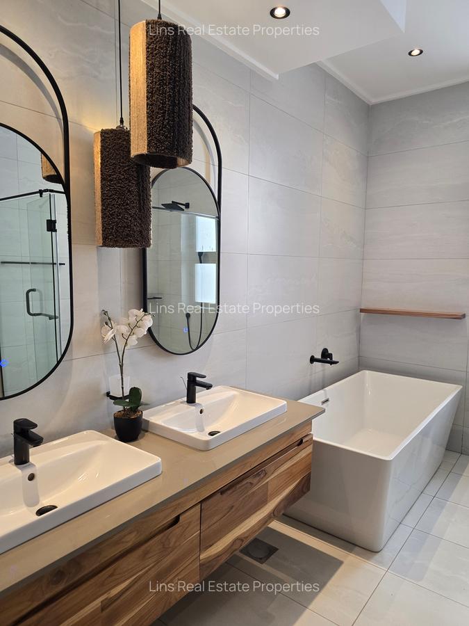 4 Bed Apartment with En Suite in Loresho - 9