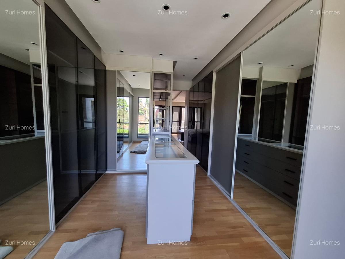 4 Bed Townhouse with En Suite in Lavington - 6
