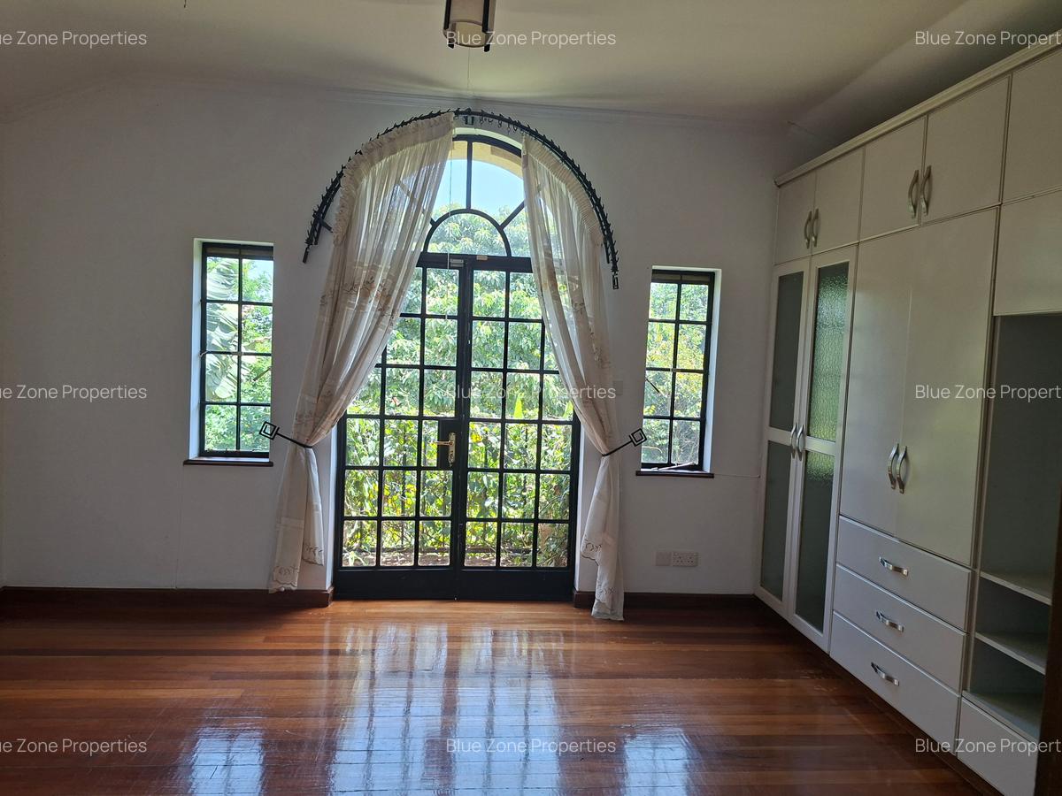 4 Bed Townhouse with En Suite at Off Ruaka Rd - 19