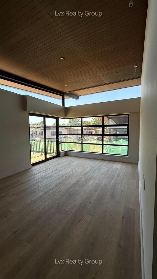 4 Bed Townhouse with En Suite in Runda - 17