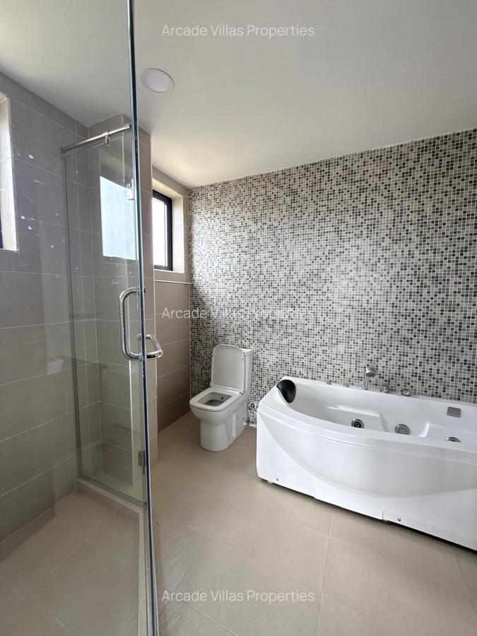 4 Bed Apartment with En Suite in Lavington - 18