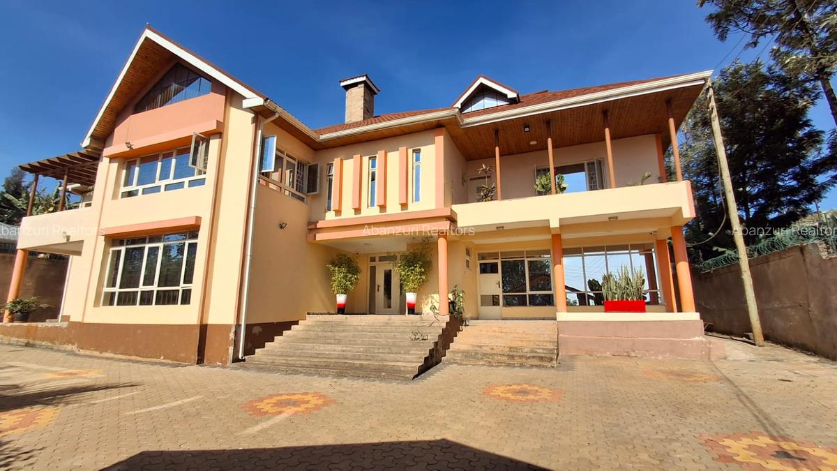 7 Bed Villa with En Suite at Kerarapon Drive - 12