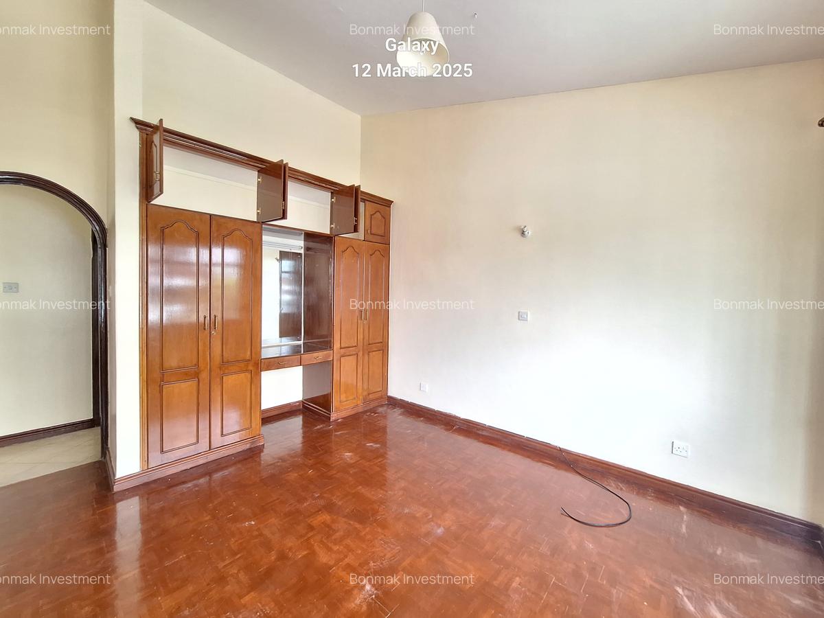 4 Bed Townhouse with En Suite at Close To German Embassy. - 11