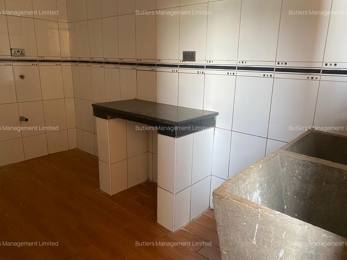 4 Bed Townhouse with En Suite in Redhill - 9