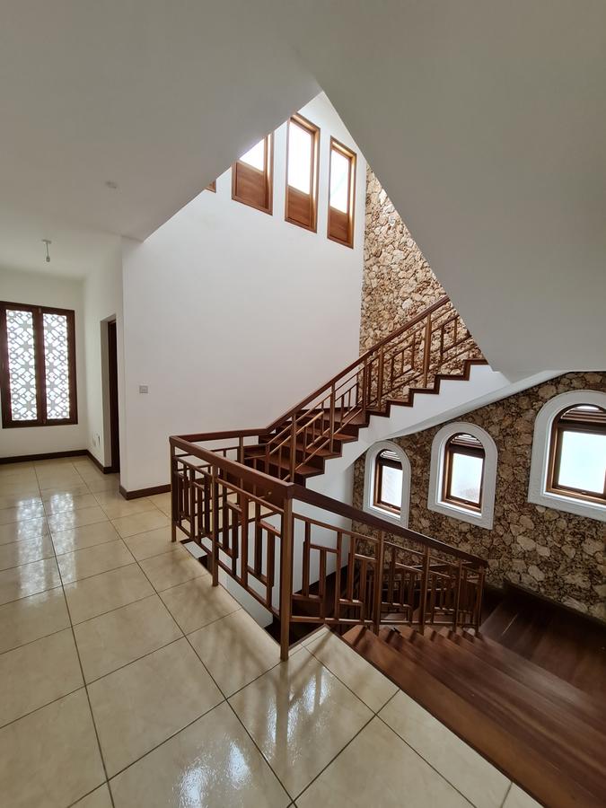 4 Bed Villa with En Suite in Nyali Area - 7