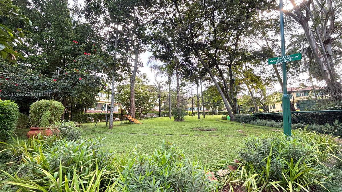 3 Bed Townhouse with En Suite at Grevillea Grove - 2