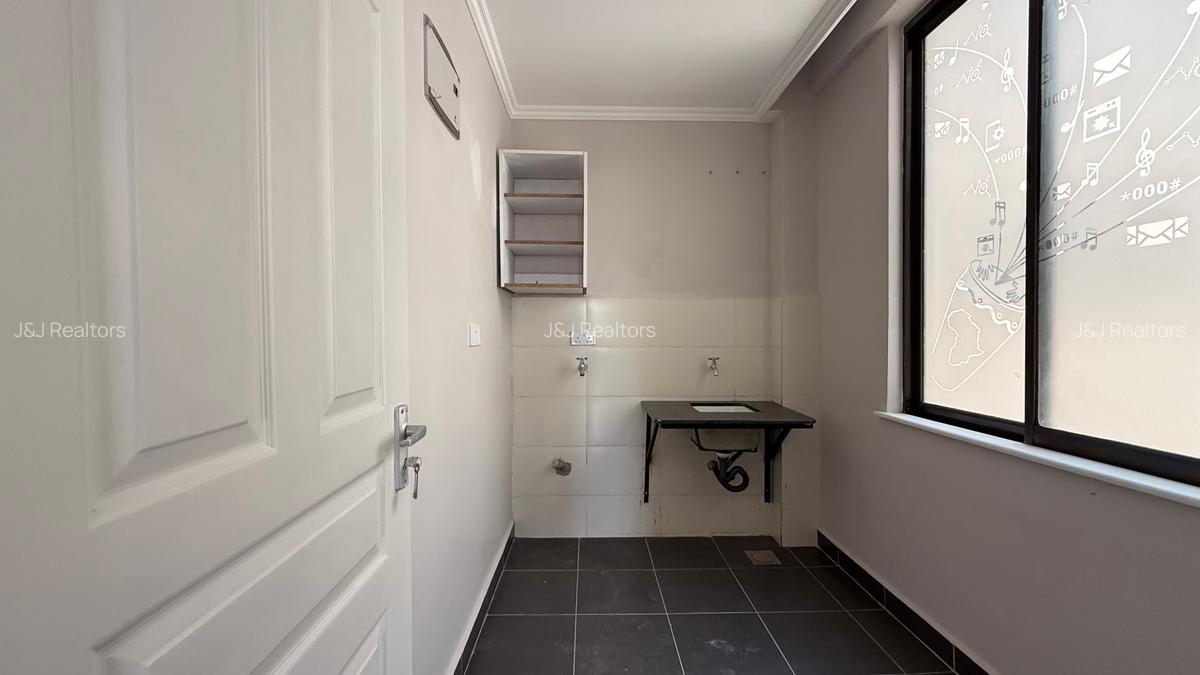 2 Bed Apartment with En Suite in Rhapta Road - 16