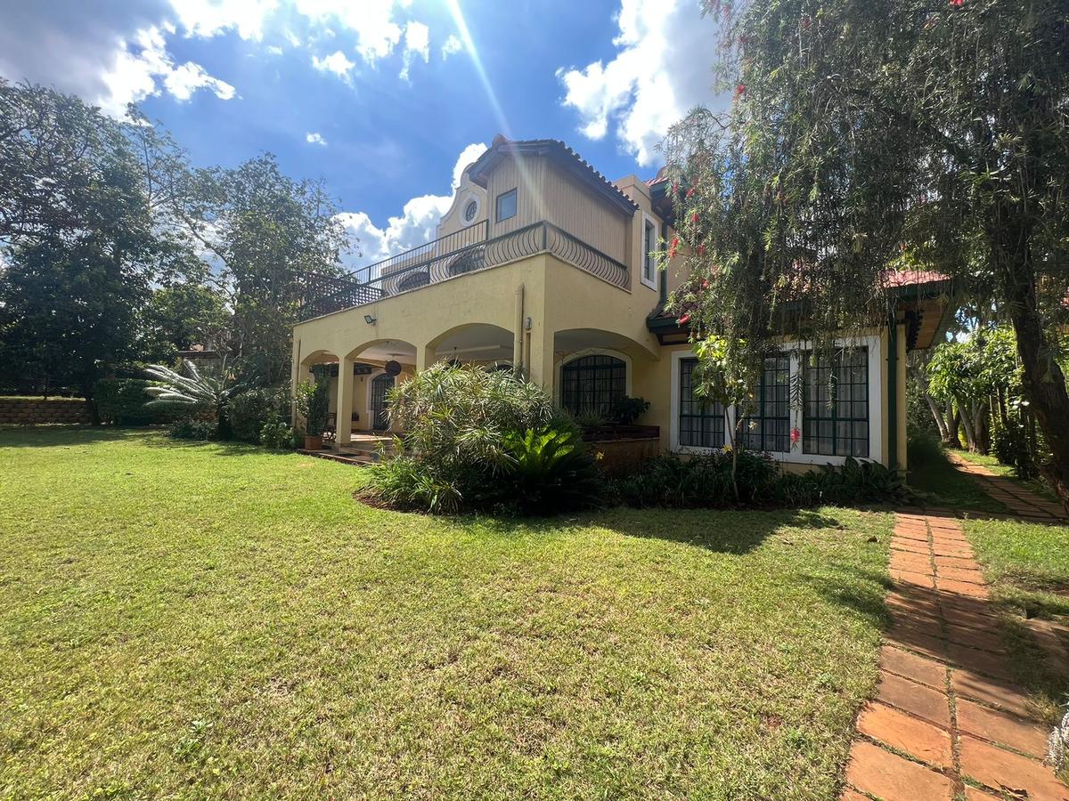 4 bed house with en suite in runda
