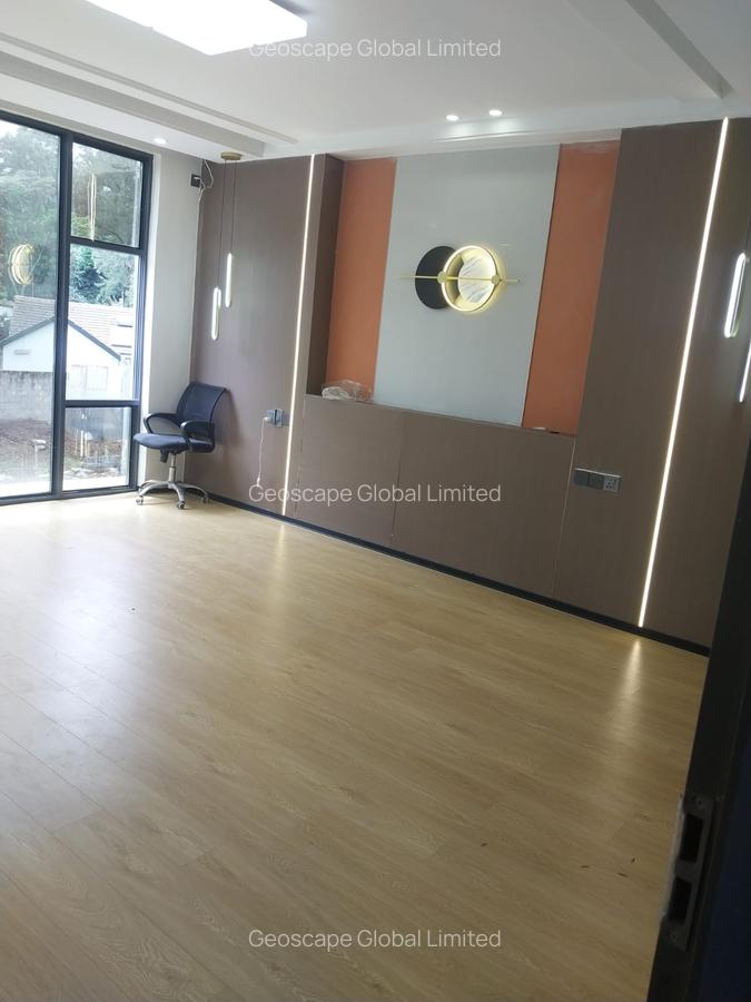 5 Bed Townhouse with En Suite in Lavington - 15