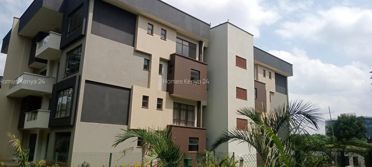 4 Bed Townhouse in Rosslyn - 2