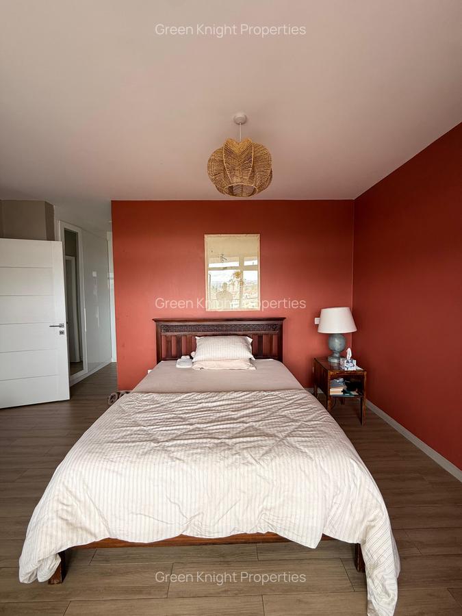 Serviced 2 Bed Apartment with En Suite in Lavington - 8