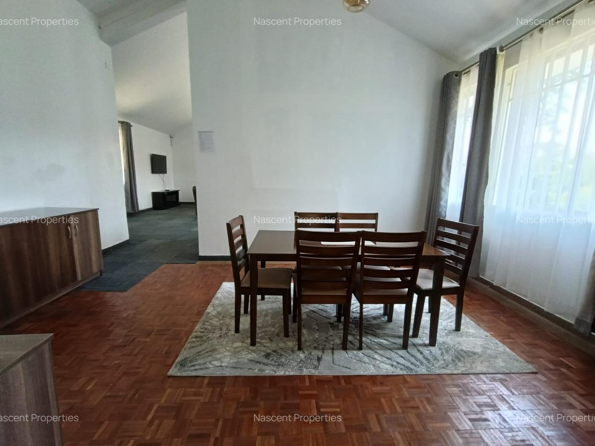 5 Bed House with En Suite in Nyari - 16